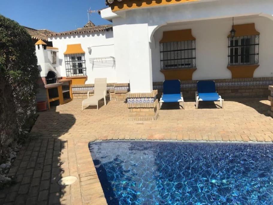 Villa El Magnolio à Chiclana de la Frontera Extérieur photo